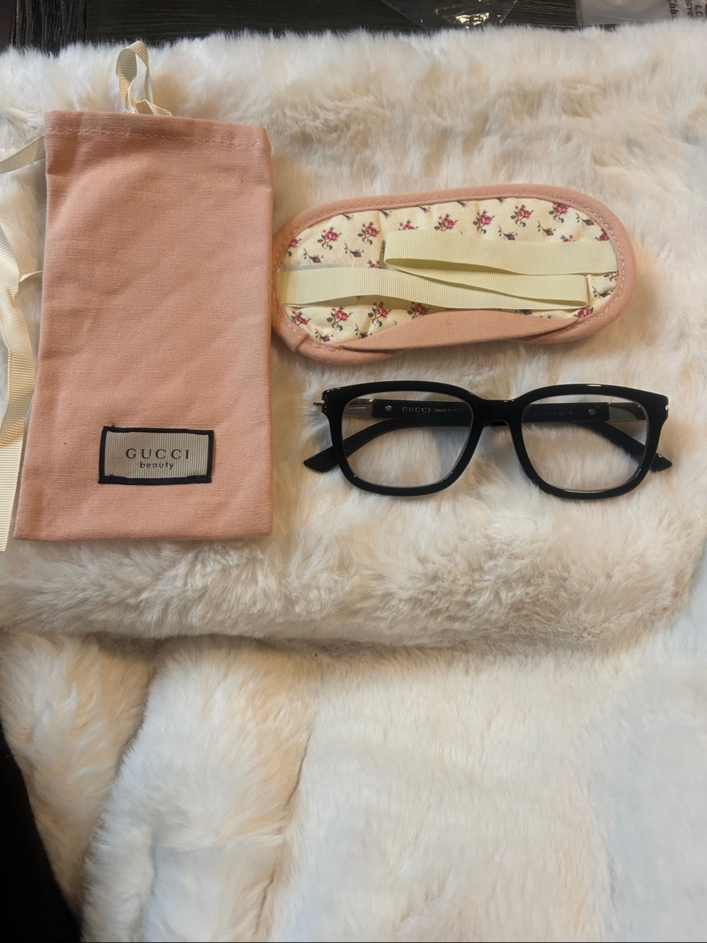 Gucci Black Rectangular Acetate Glasses eye mask and pouch - Picture 9 of 10